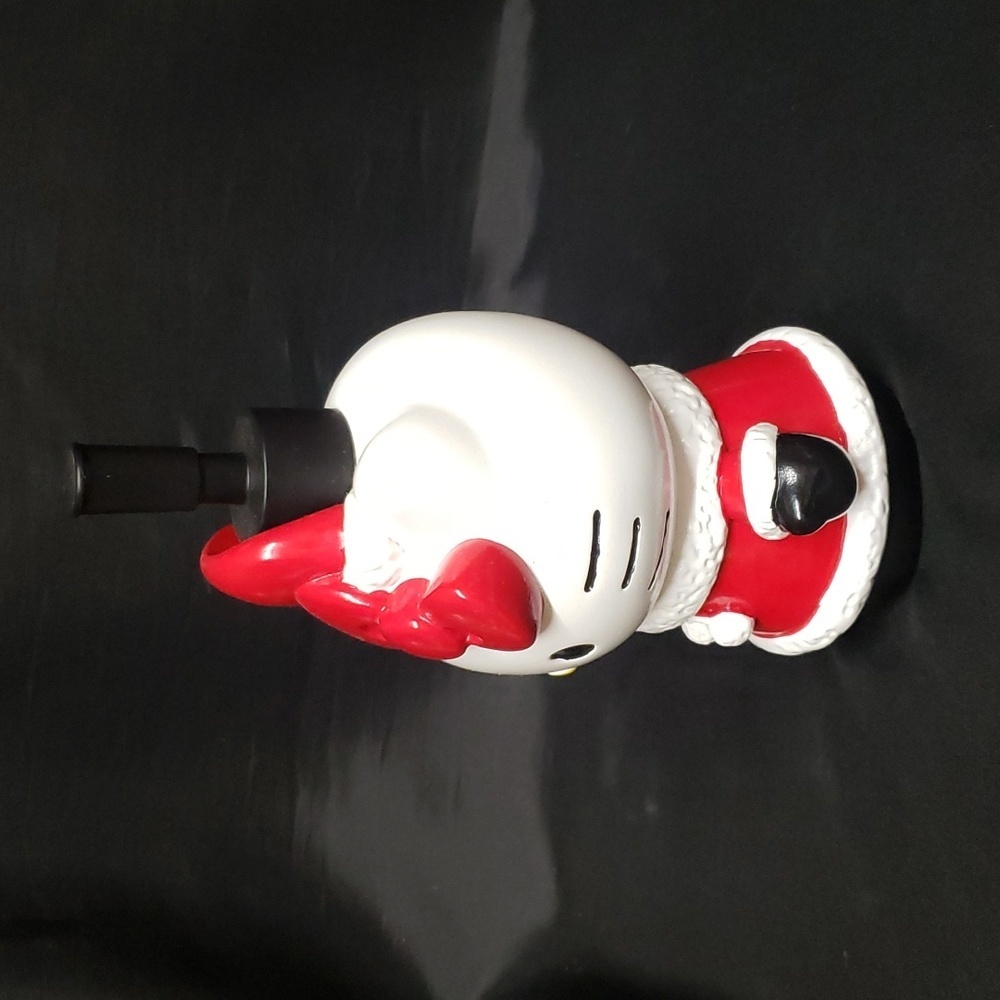 Hello Kitty NWOT Resin Lotion/Soap Pump Dispenser - Picture 5 of 7